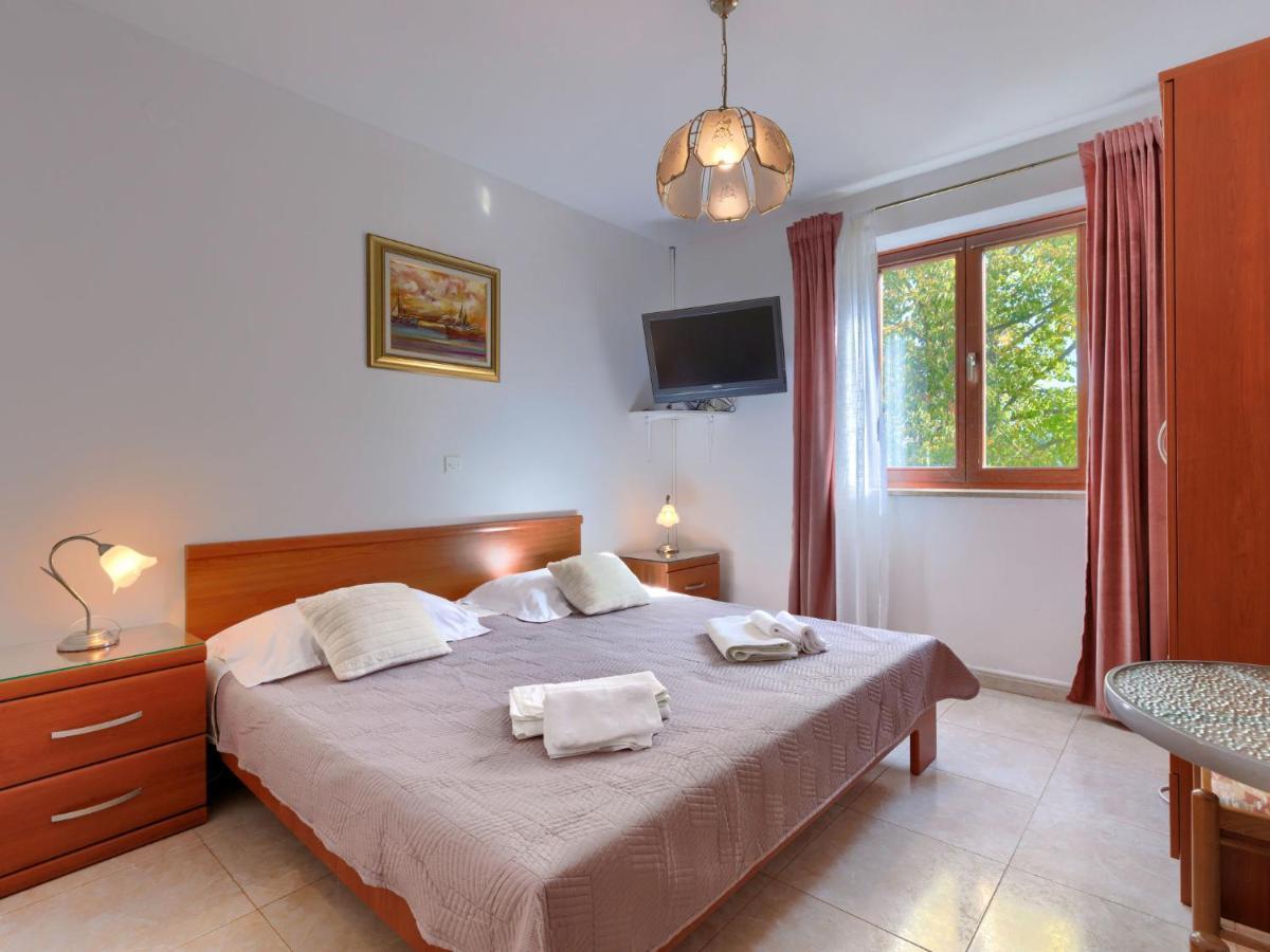 Apartment Alba - Roj159 By Interhome Ровинь Экстерьер фото